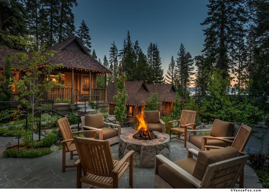 Cedar Crest Cottages 霍姆伍德 外观 照片