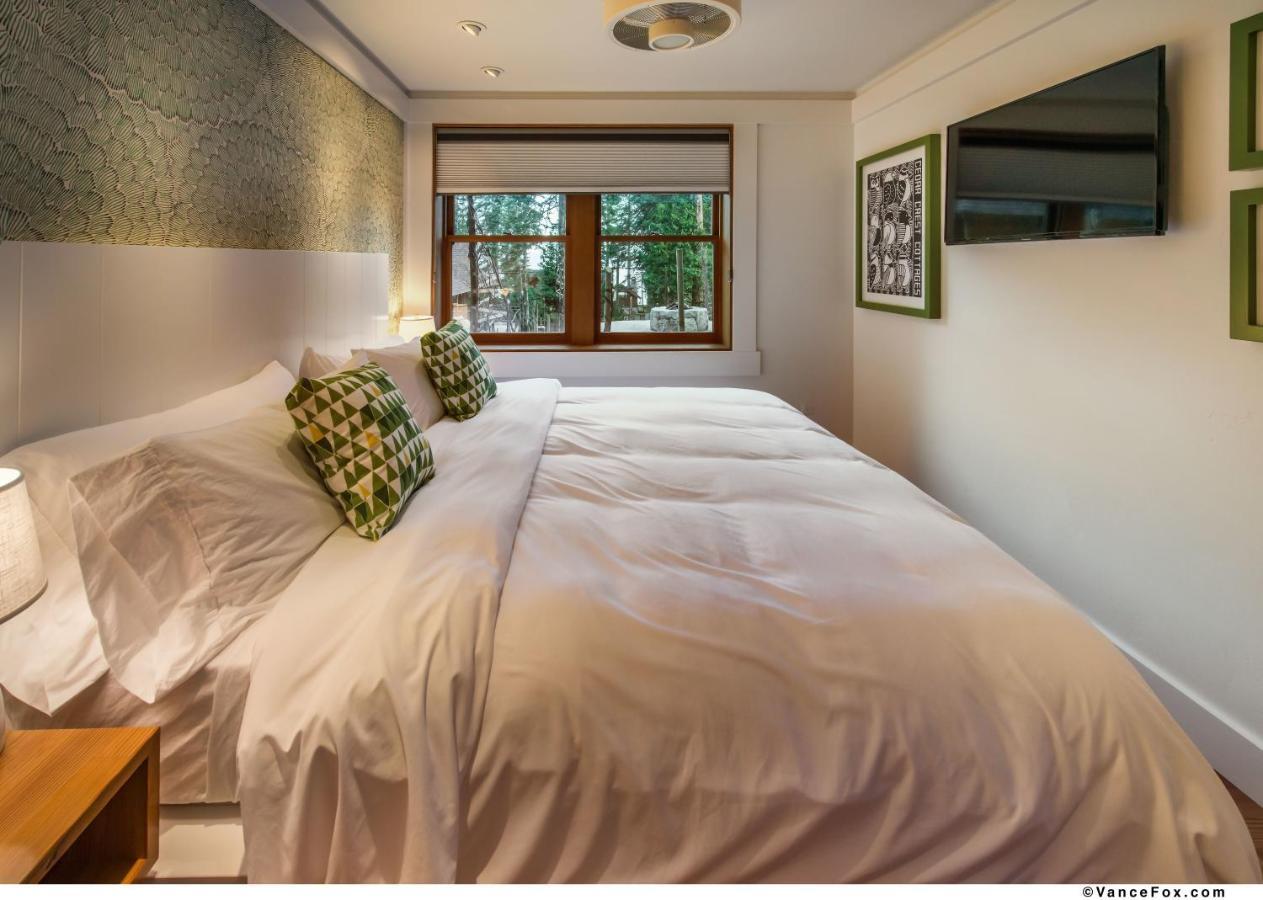 Cedar Crest Cottages 霍姆伍德 客房 照片